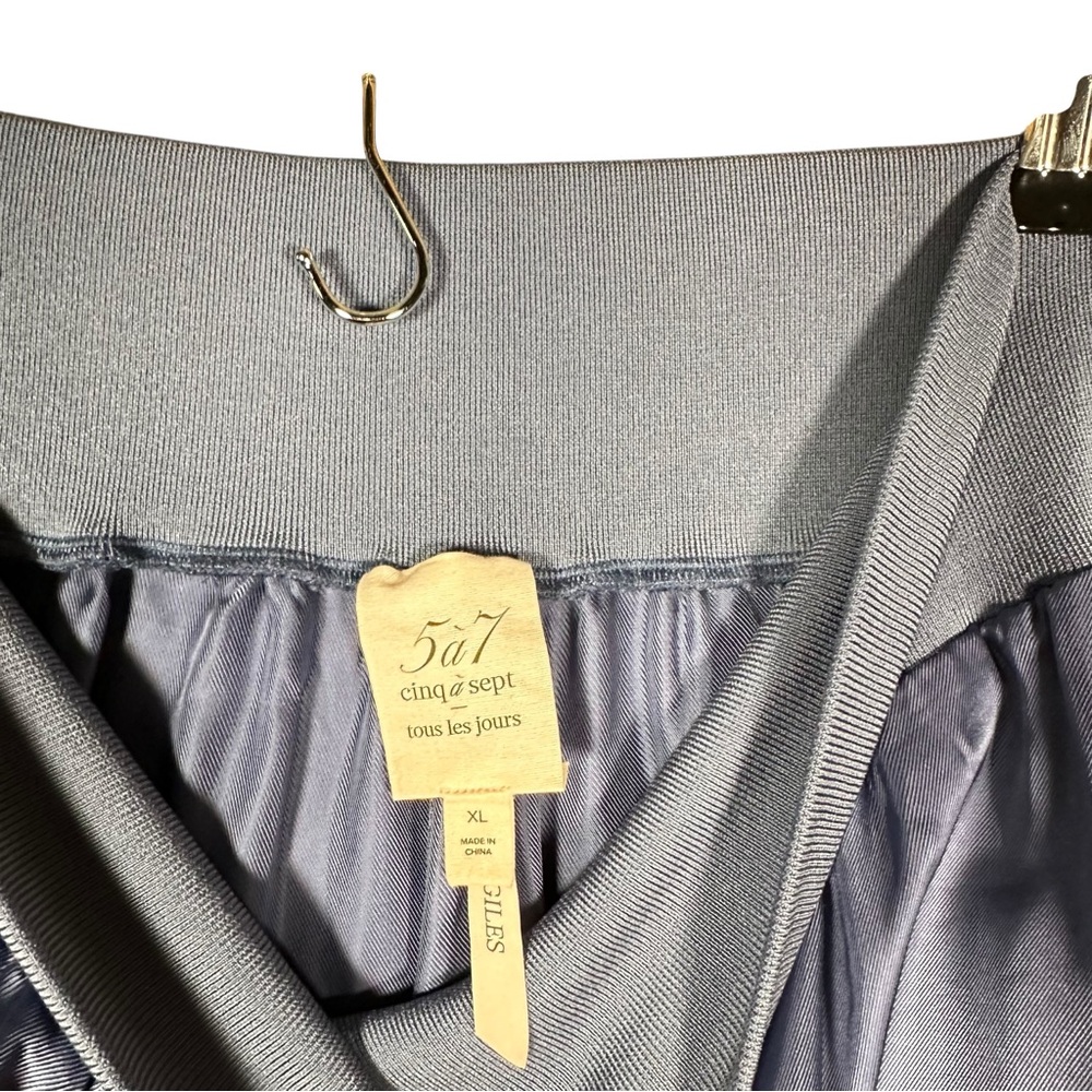 CINQ A SEPT Giles Twill Cargo Joggers in Cobalt wave - Picture 12 of 13